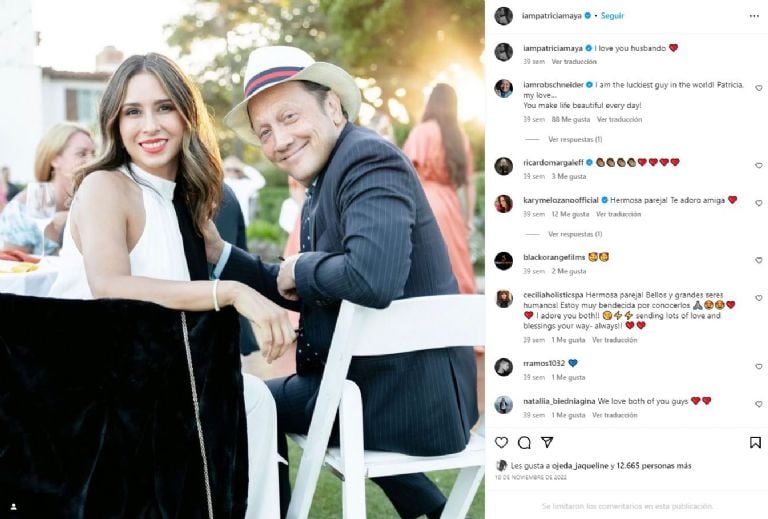 Rob Schneider,  actor de Hollywood, disfruta de la comida típica yucateca 