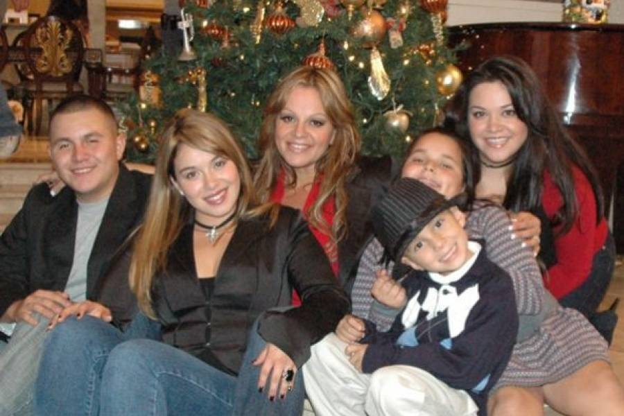 Así Fue El Cambio De La Familia De Jenni Rivera Tras 8 Años De Su ...