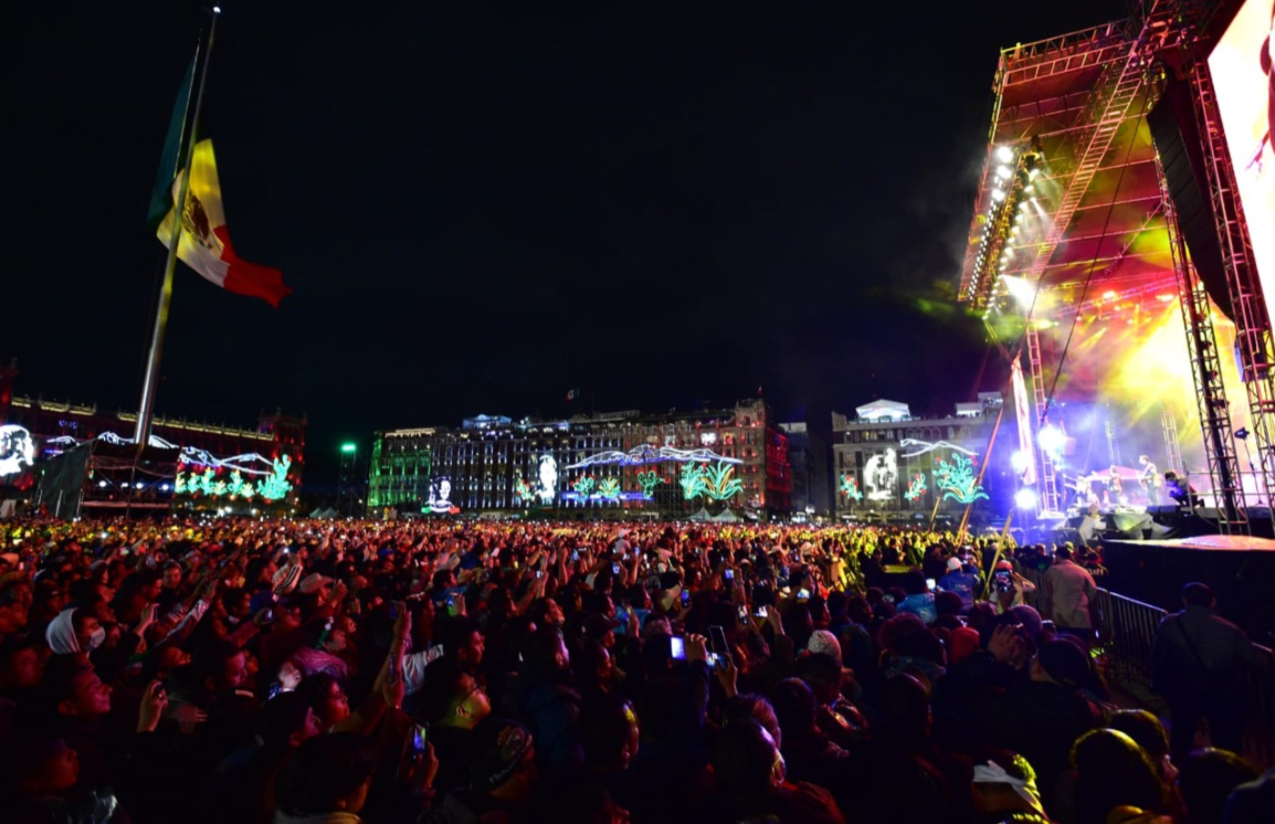 Con Los Tigres Del Norte Y Juegos Artificiales Así Se Vivió El Grito De Independencia 2022 9784