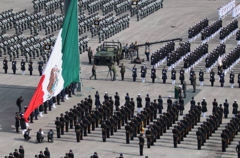 Sigue en vivo el Desfile Cívico Militar en el Zócalo de la CDMX PorEsto