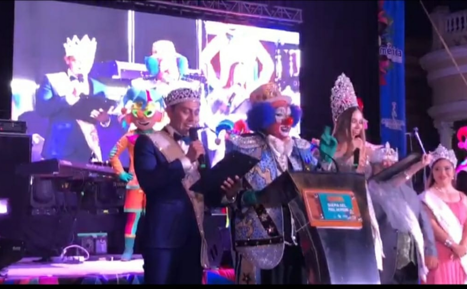 Inicia Lo Mejor Del Carnaval En Mérida Con La Quema Del Mal Humor Poresto