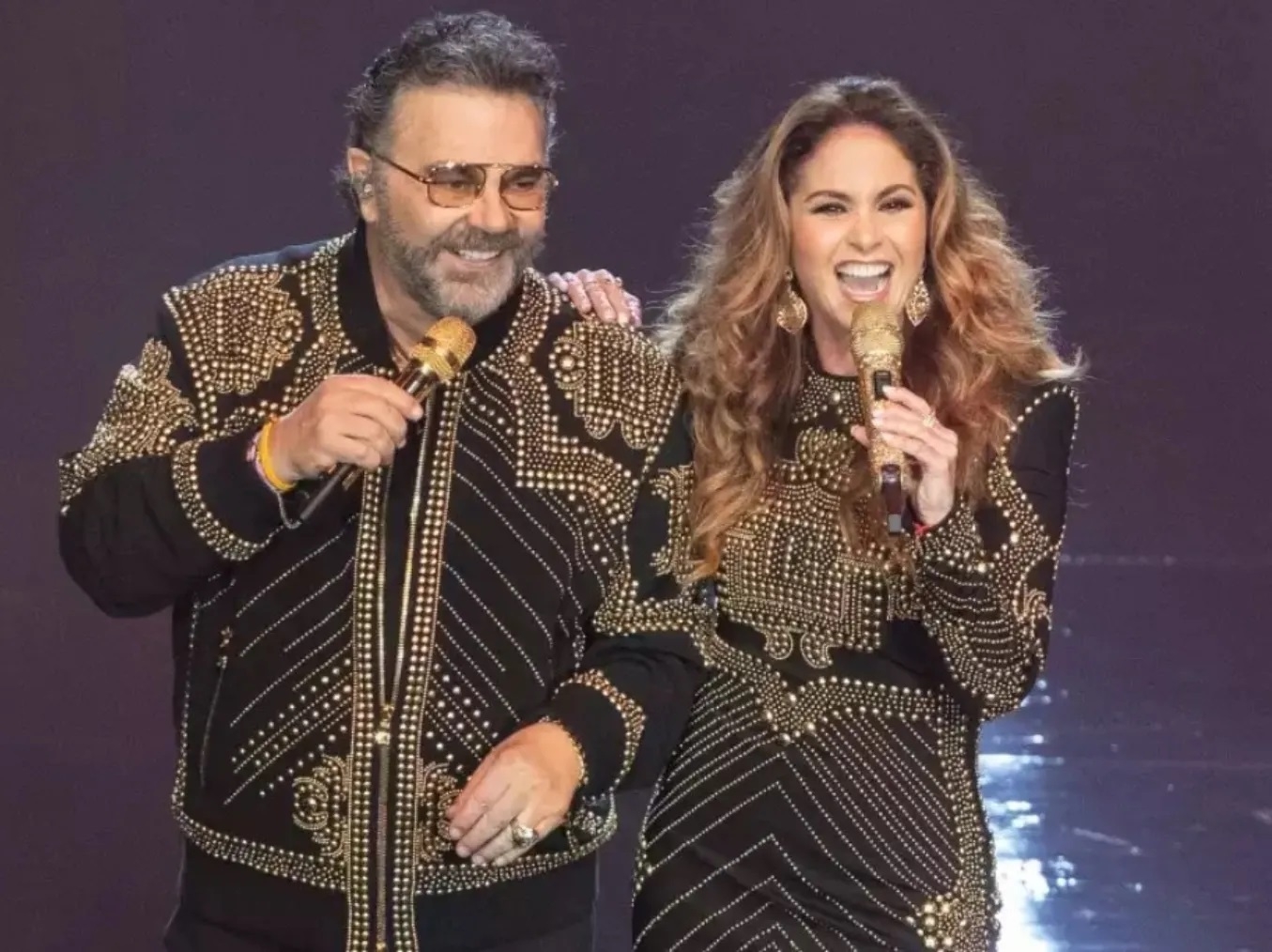 Lucero Y Mijares Se Besan Durante Concierto ¿revivió El Amor Poresto 